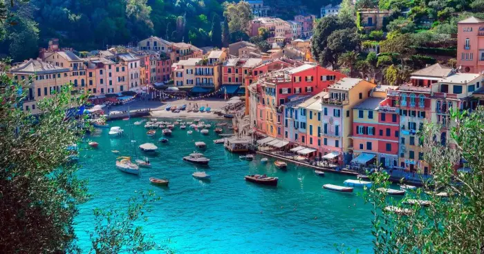 Il borgo e il porto di Portofino